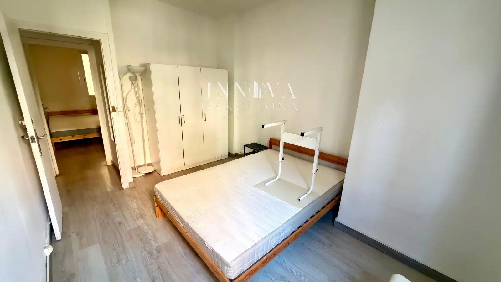 Bedroom of Flat for sale in Ciutat Vella