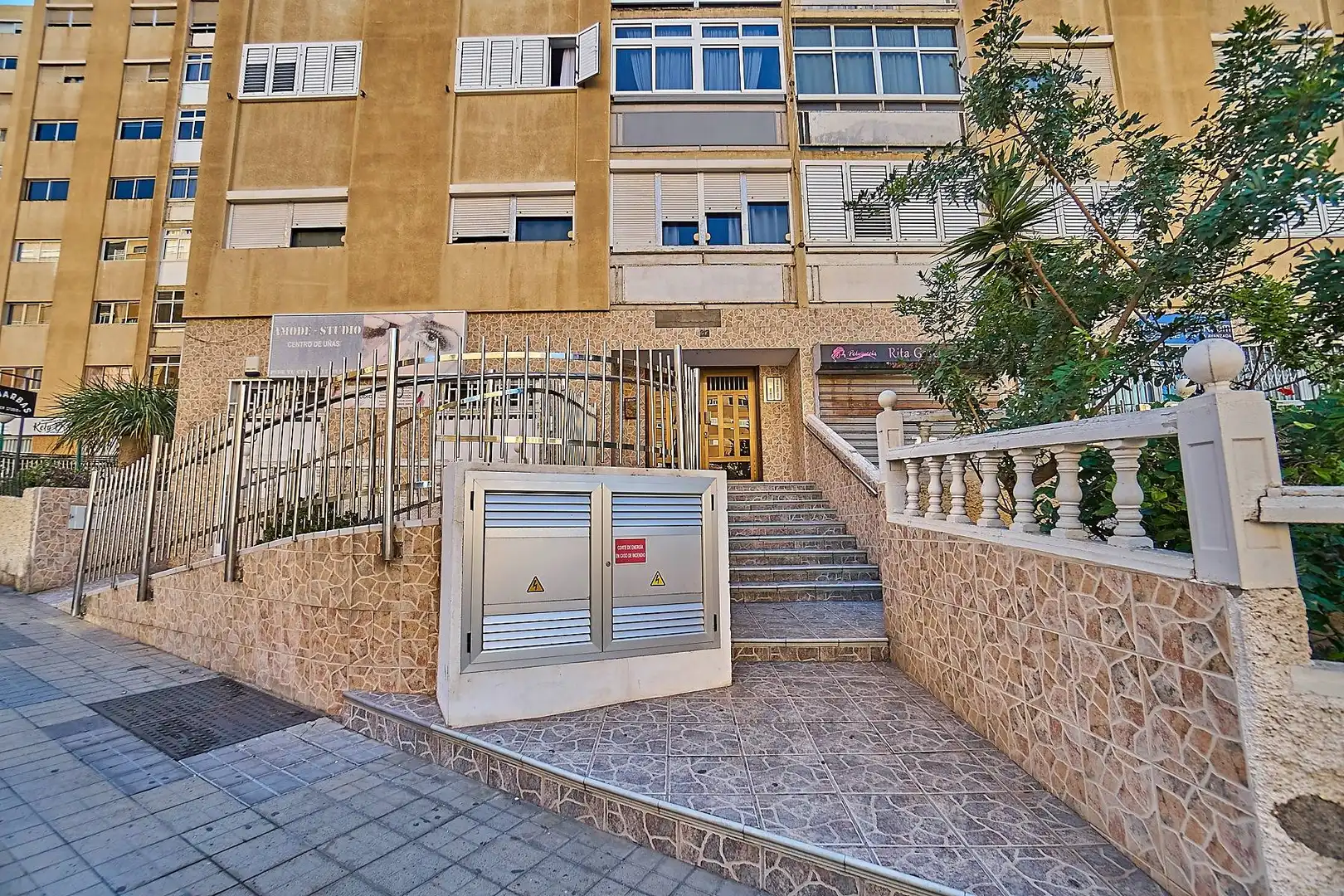 Vista exterior de Pis en venda en Las Palmas de Gran Canaria amb Balcó
