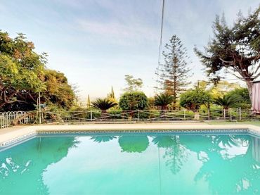 Detached house with pool for sale in Travesía Melero Alto