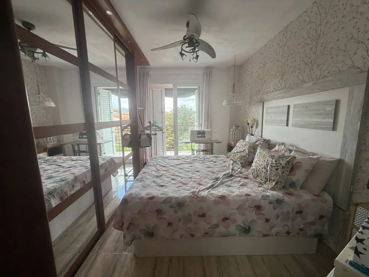 Habitación de Piso en venta en Castellar del Vallès con Aire acondicionado, Calefacción y Terraza