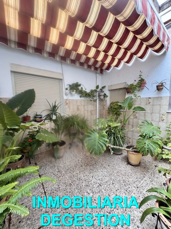 Terrace of Single-family semi-detached for sale in Linares  with Air Conditioner, Private garden and Terrace