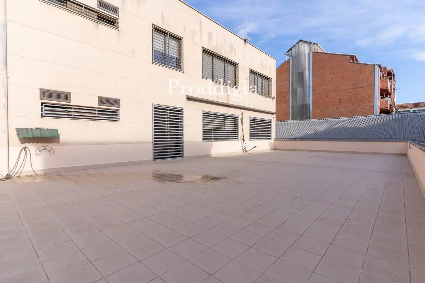 Büro zur Miete in Sant Cugat del Vallès mit Klimaanlage und Heizung