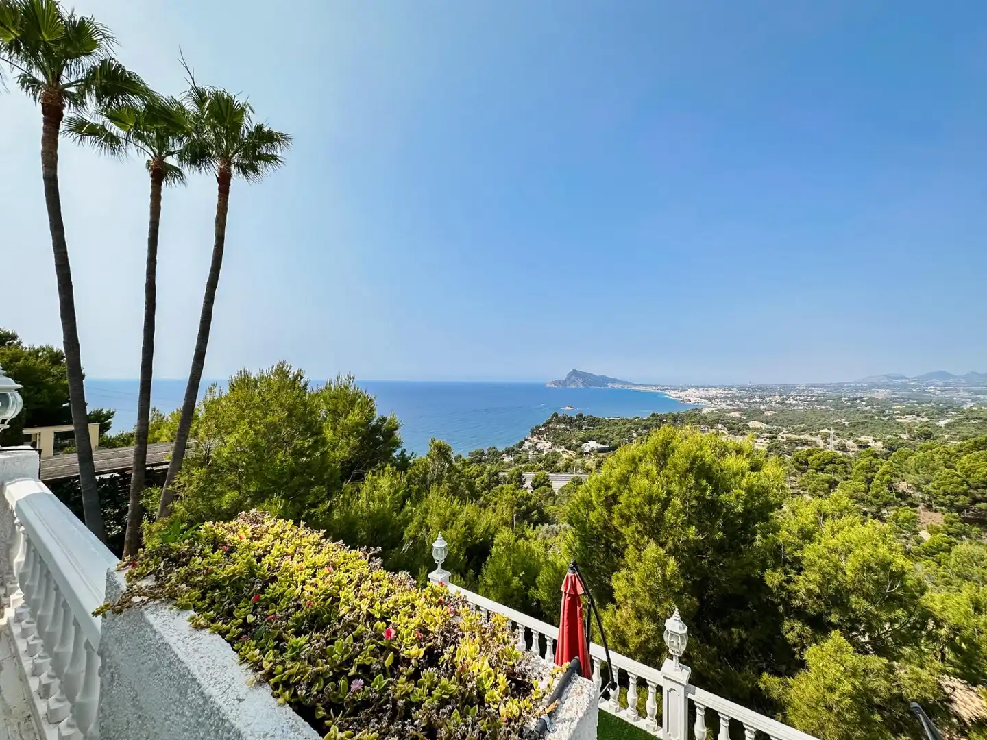 Vista exterior de Casa o chalet en venta en Altea con Aire acondicionado, Jardín privado y Terraza