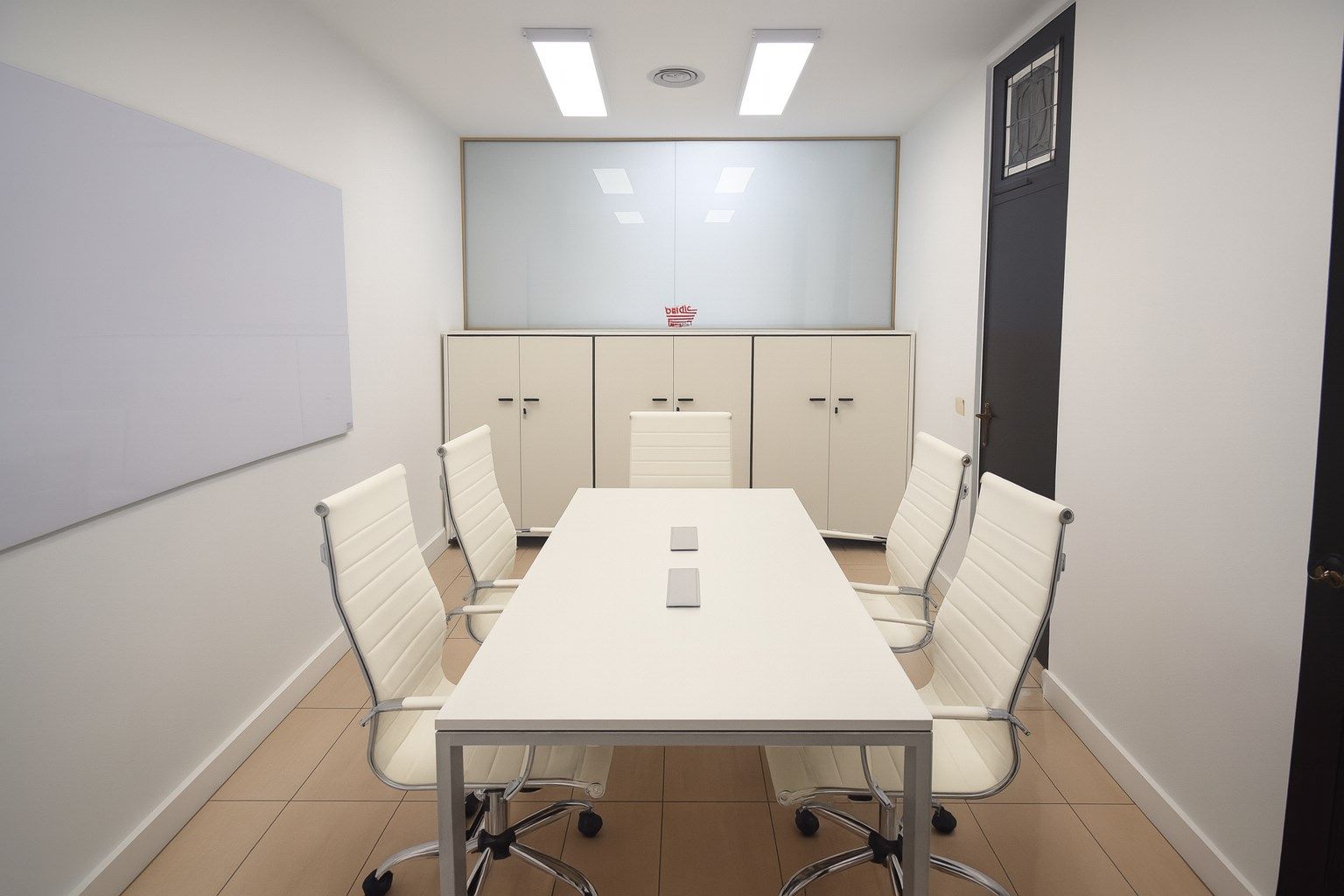 Local de lloguer en Girona Capital amb Aire condicionat