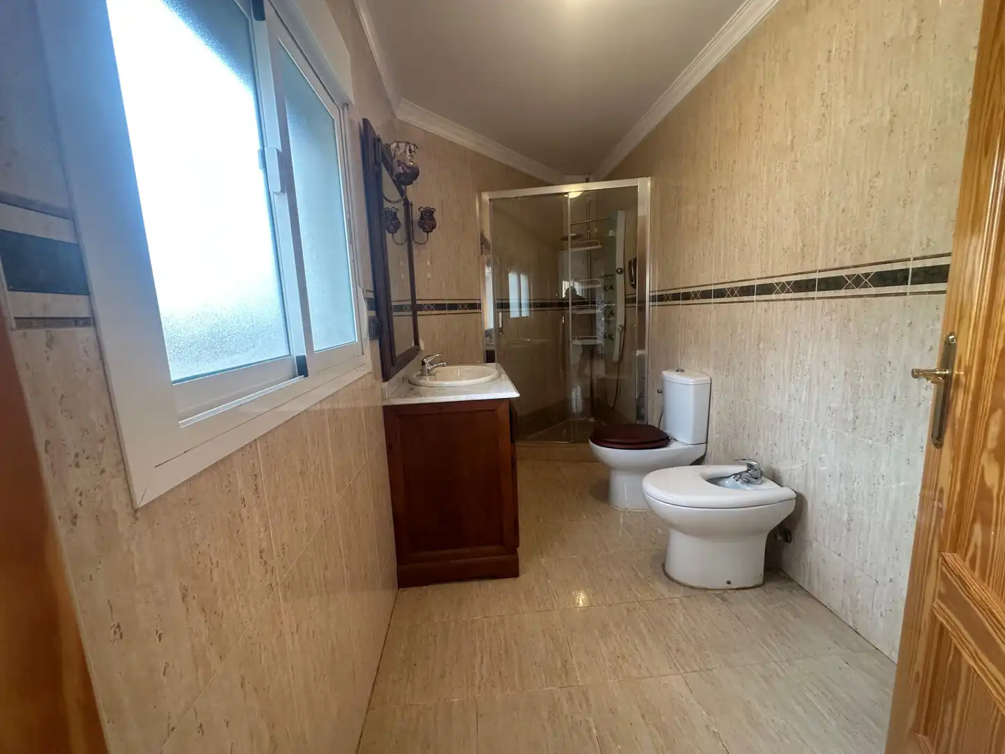 Bathroom of Houses for sale in Roquetas de Mar