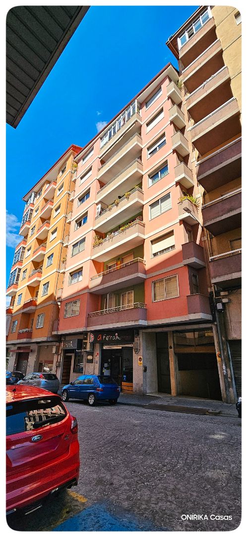 Vista exterior de Pis en venda en Ourense Capital  amb Aire condicionat, Calefacció i Parquet