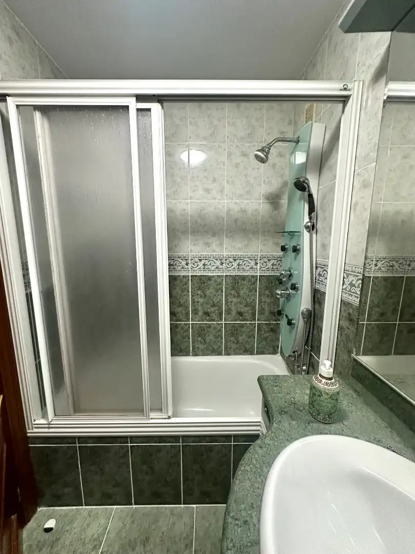 Bathroom of Flat for sale in Barakaldo   with Heating, Storage room and Furnished