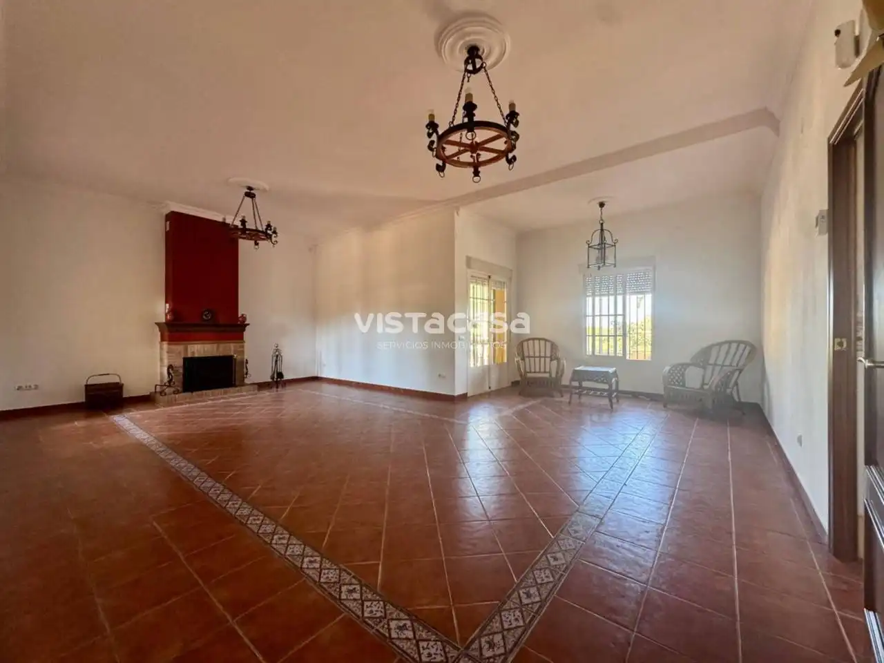 Sala d'estar de Casa o xalet en venda en Mairena del Alcor amb Aire condicionat, Calefacció i Jardí privat