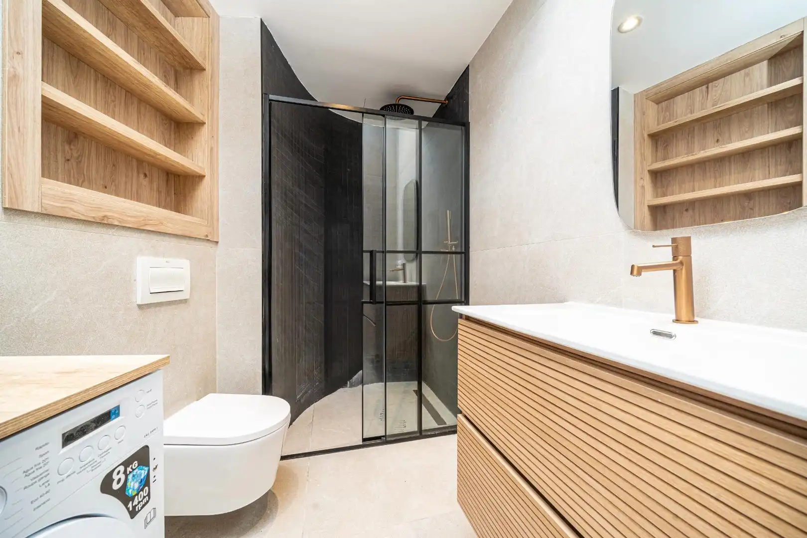 Bathroom of Commercial properties for sale in Calvià  with Air Conditioner and Furnished