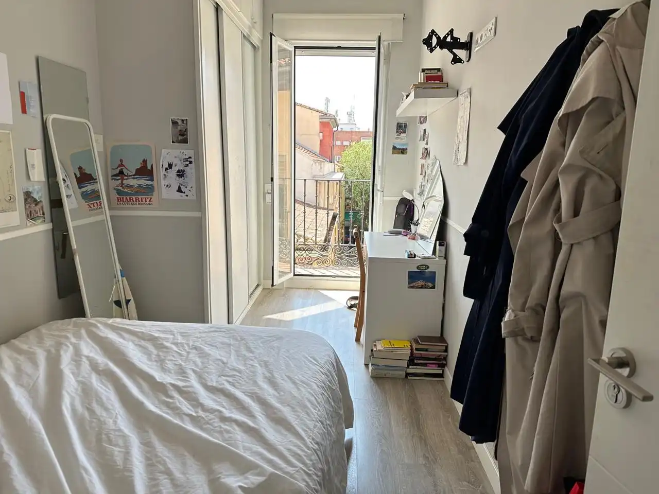 Schlafzimmer von Wohnung zur Miete in Madrid mit Klimaanlage, Möbliert und Balkon