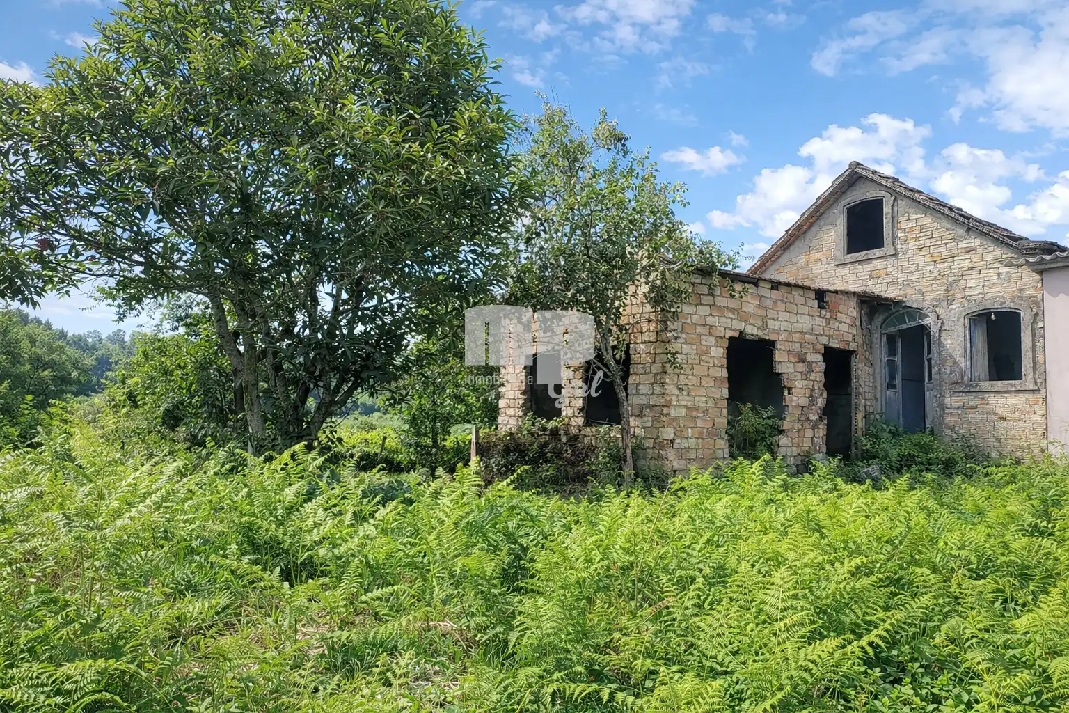 Casa rústica amb jardí en venda a Ceo, imagen 4