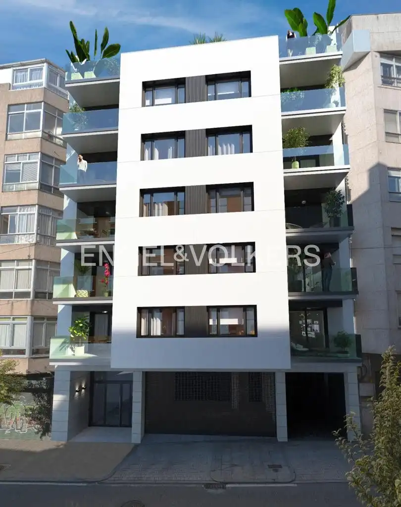 Apartament amb ascensor en venda a Sanjurjo Badia, imagen 3
