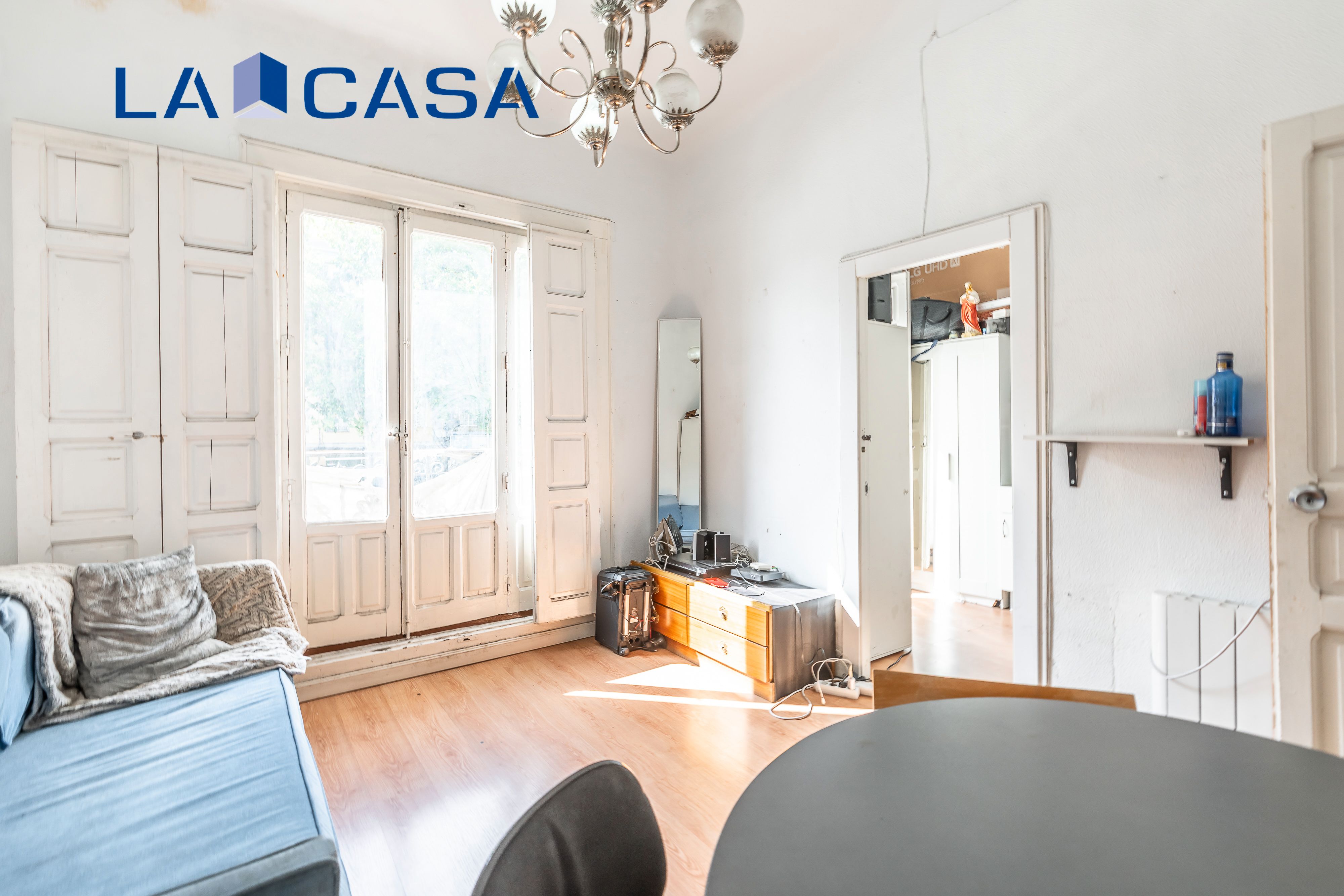 Sala d'estar de Pis en venda en  Madrid Capital amb Calefacció i Balcó