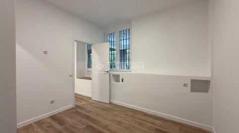 Photo 5 of Premises to rent in Vinateros, Madrid