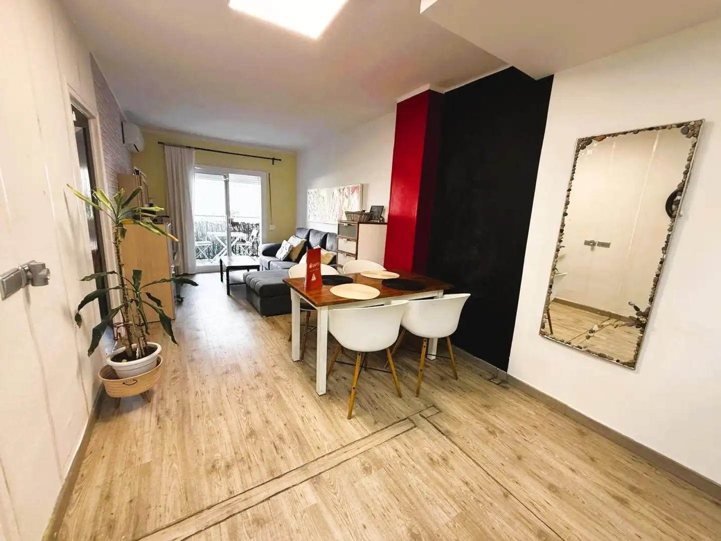 Wohnzimmer von Wohnung zum Verkauf in Pineda de Mar mit Klimaanlage, Heizung und Möbliert