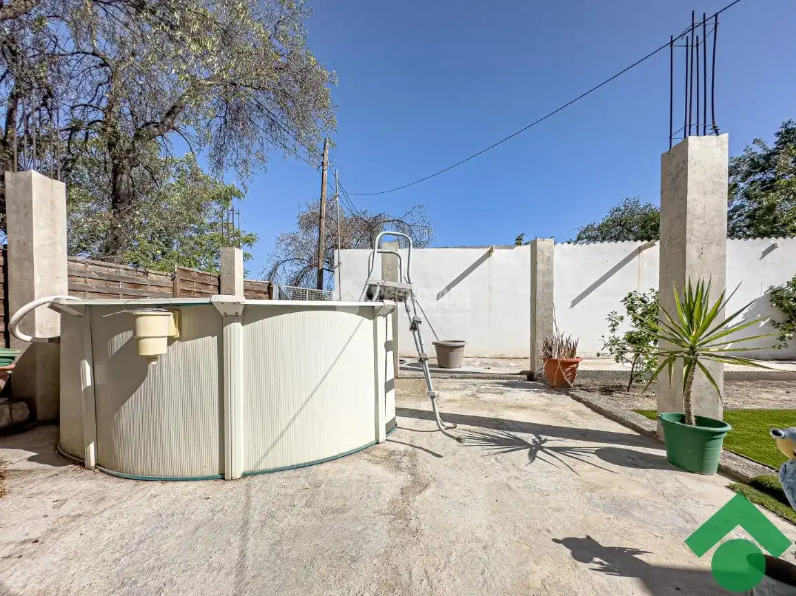 Swimming pool of Houses for sale in Vegas del Genil