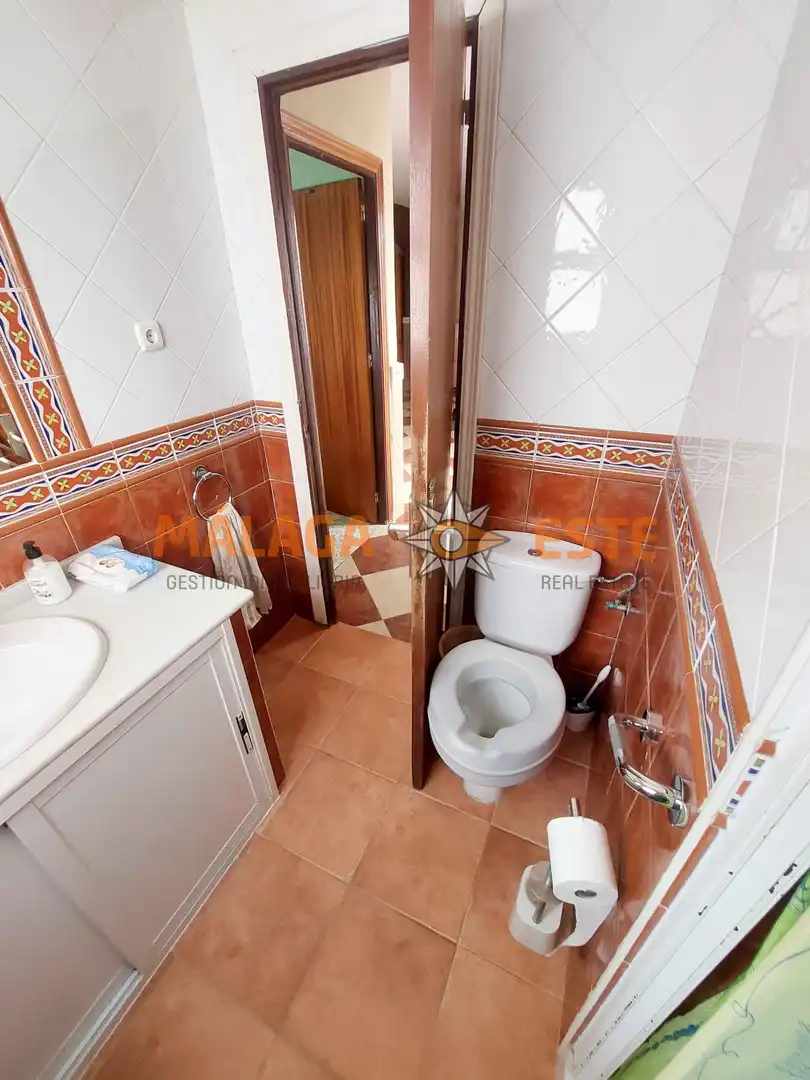 Baño de Finca rústica en venta en Vélez-Málaga con Aire acondicionado, Terraza y Trastero