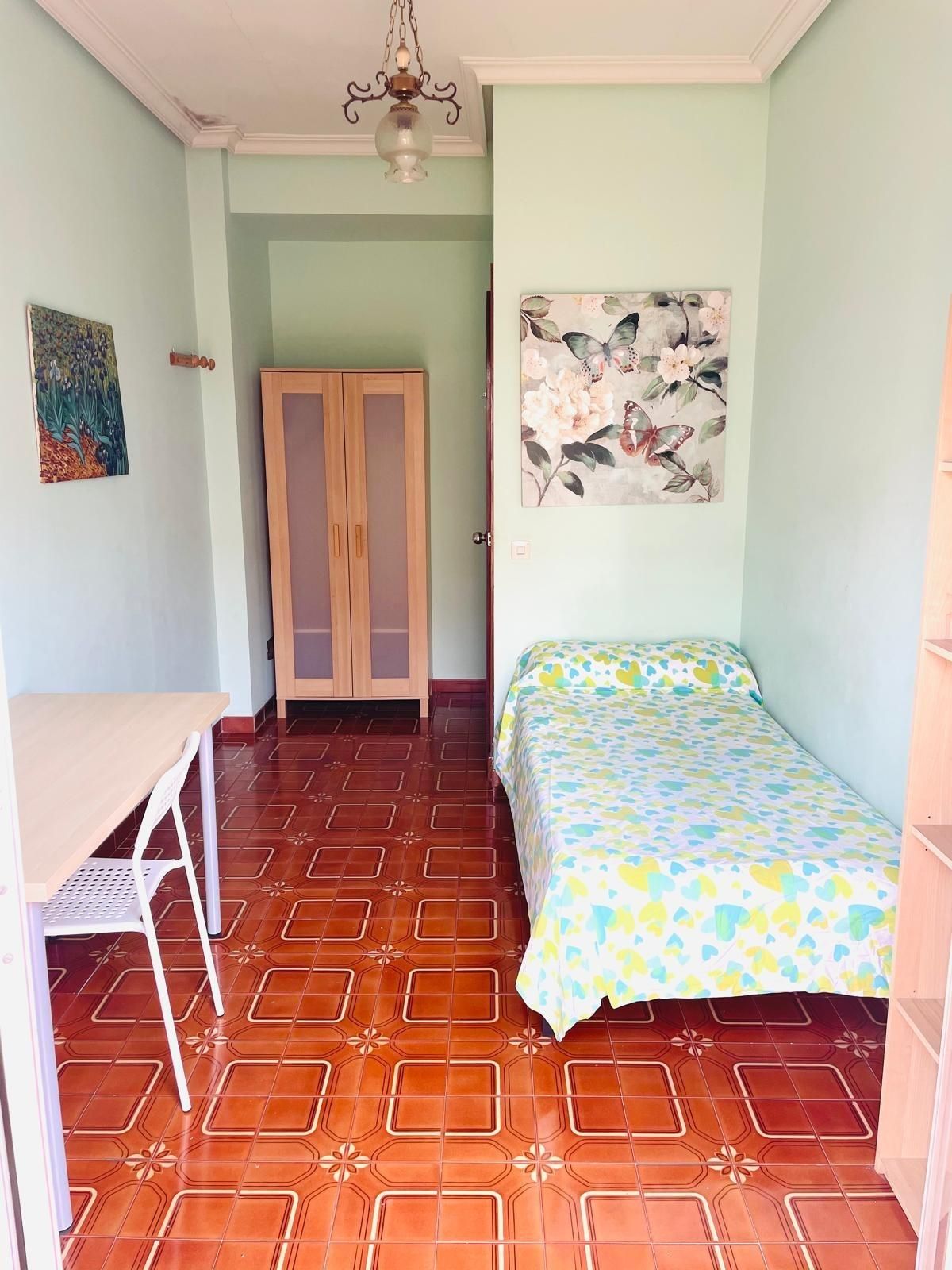 Pis per a compartir a Calle JORGE DE MONTEMAYOR, Cruz Roja, Macarena