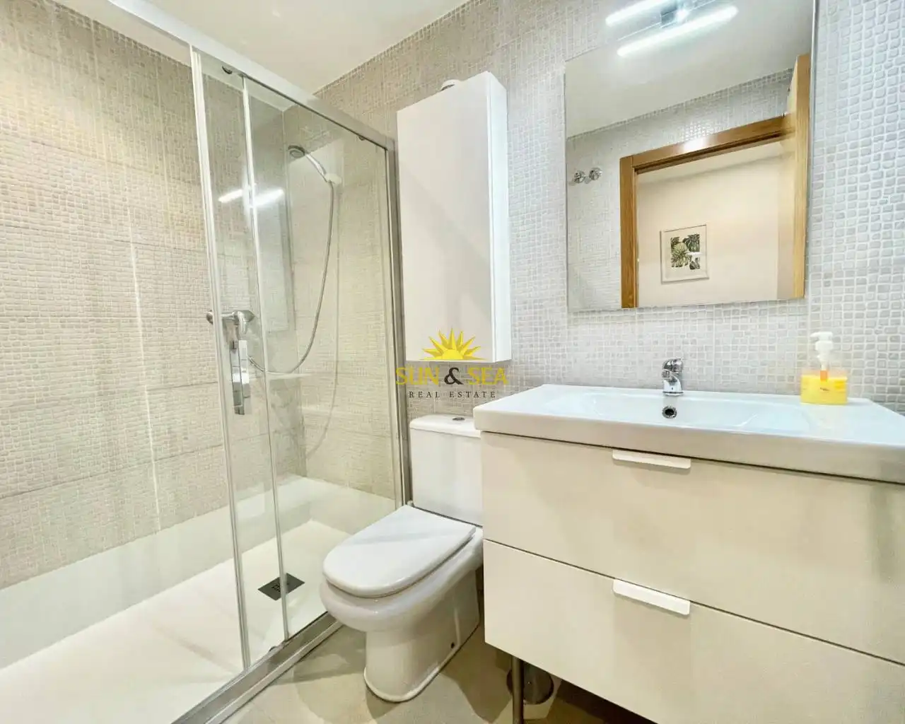 Baño de Piso de alquiler en Murcia con Aire acondicionado, Calefacción y Amueblado