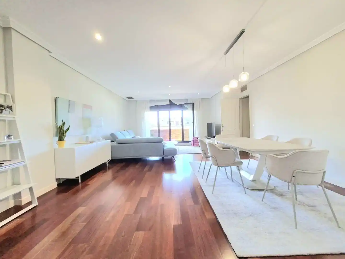 Sala d'estar de Pis en venda en Zona Monte El Pilar