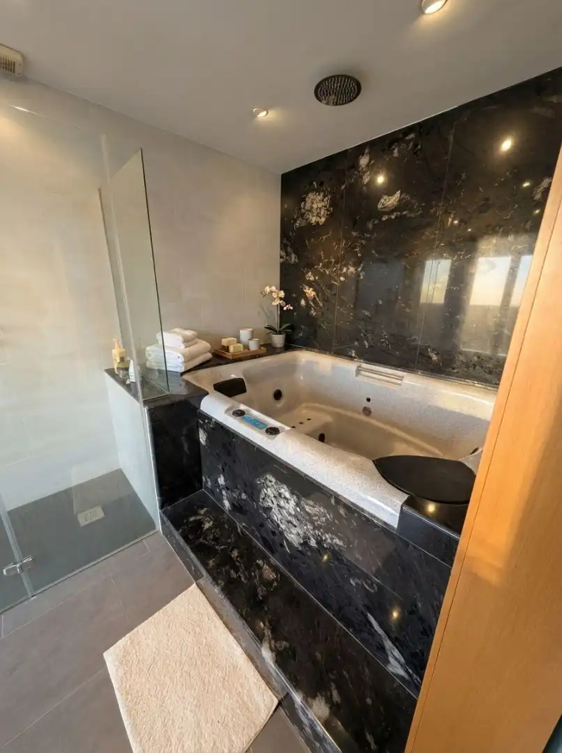Baño de Casa adosada en venta en Manresa con Calefacción, Terraza y Trastero