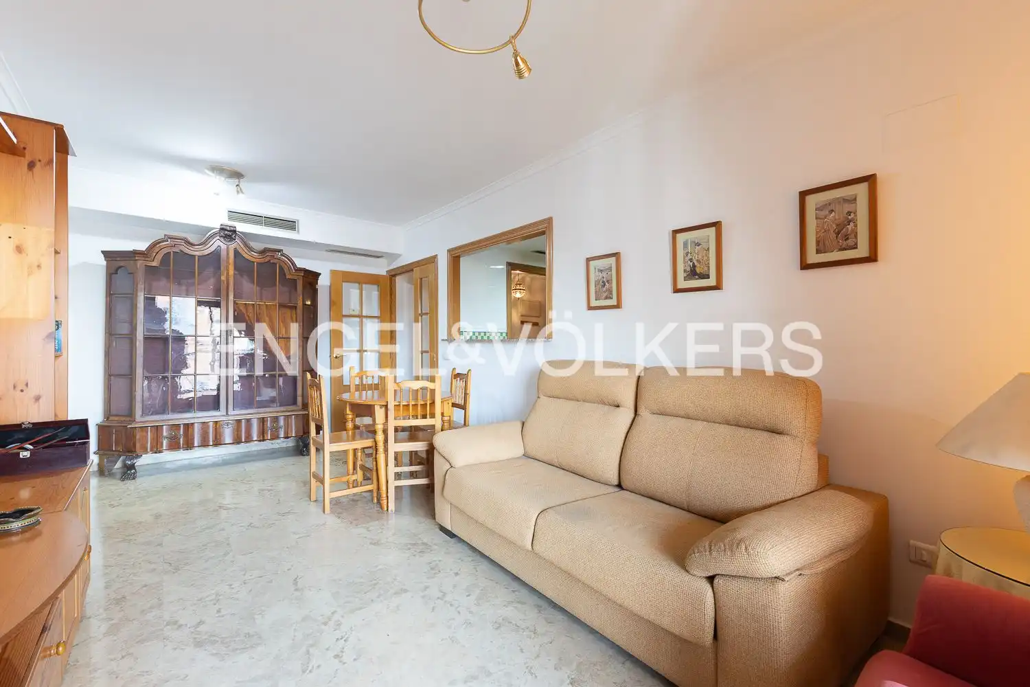 Sala de estar de Piso de alquiler en Valencia con Aire acondicionado, Calefacción y Jardín privado