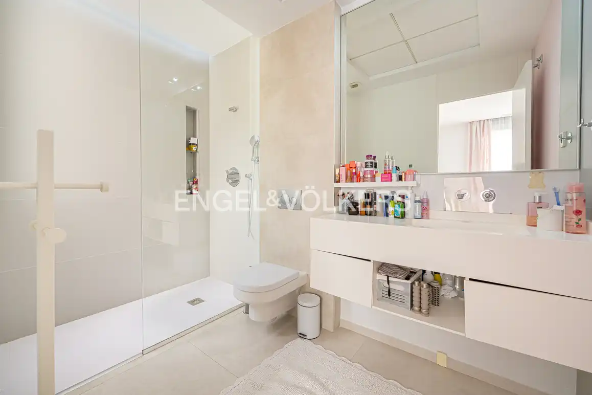 Detached house with pool for sale in Calle Copenhague, imagen 24