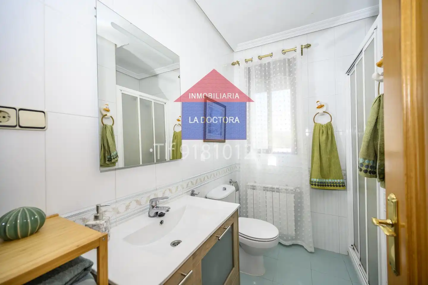 Baño de Casa o chalet en venta en Escalona con Calefacción, Terraza y Piscina