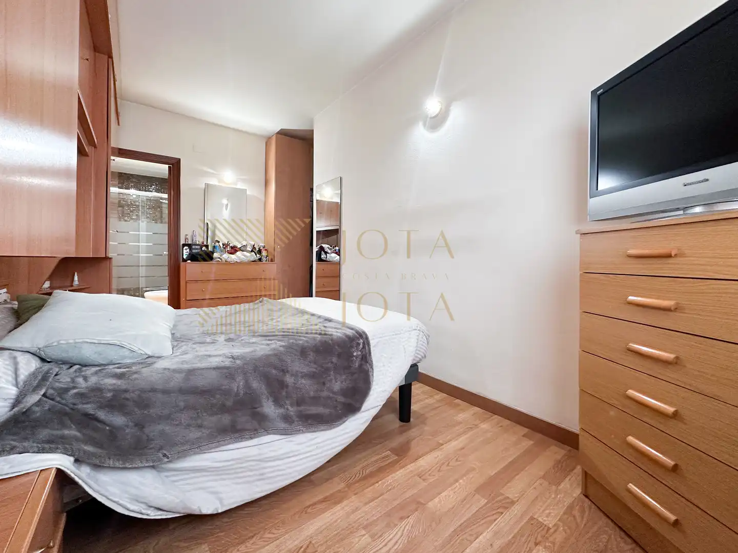 Flat with pool for sale in Avinguda Amèrica 33, imagen 11