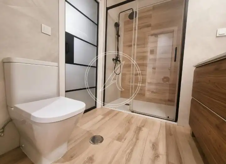 Piso con ascensor en venta en Avenida Condes de Soto Ameno, imagen 20