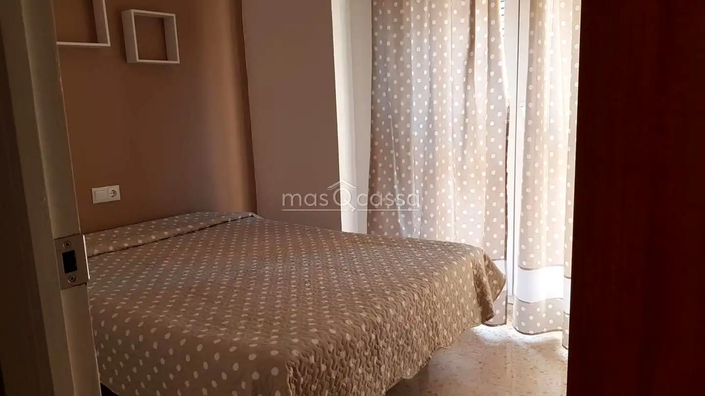 Habitación de Piso de alquiler en La Línea de la Concepción con Amueblado