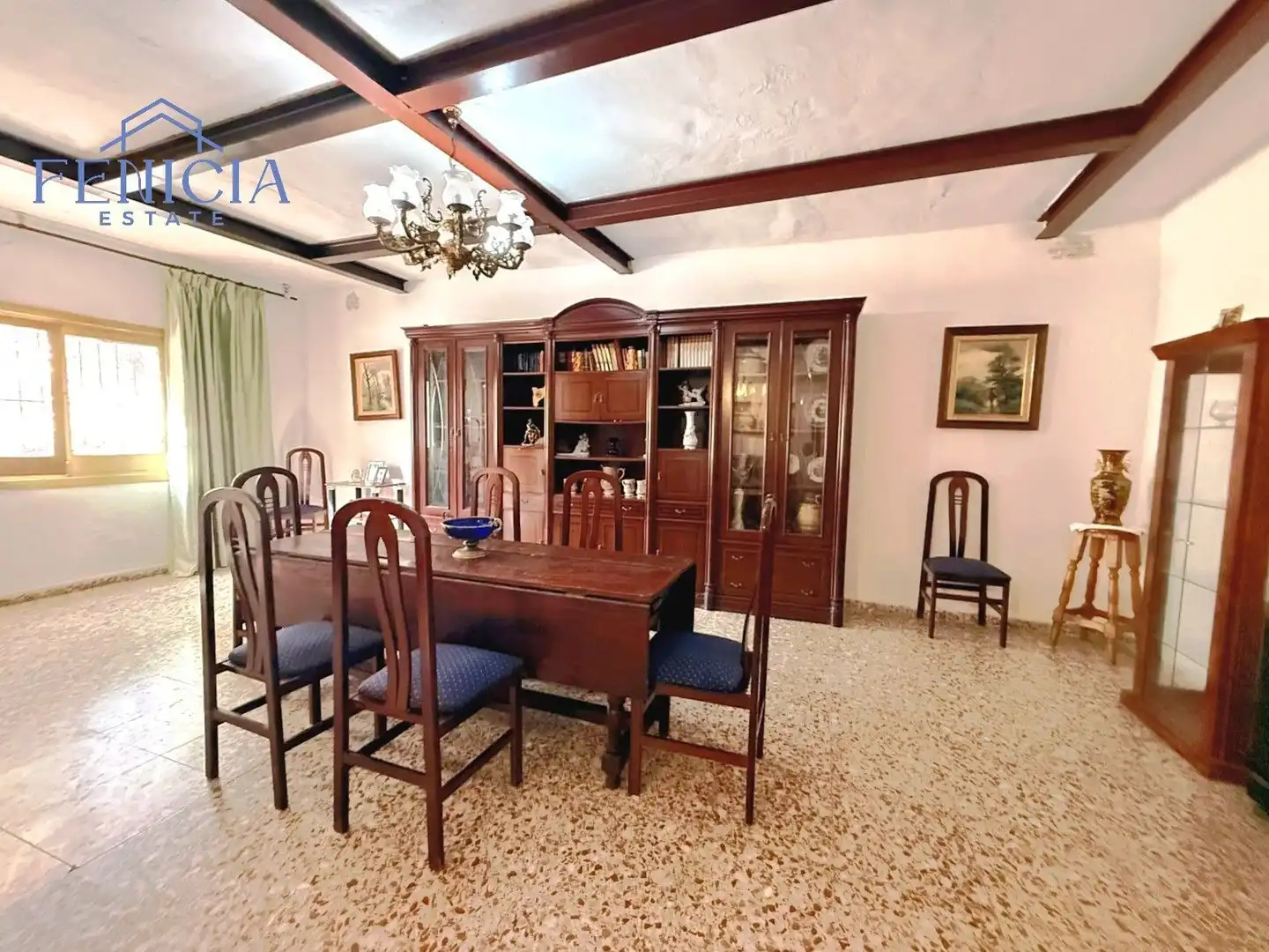 Comedor de Edificio en venta en Lentegí