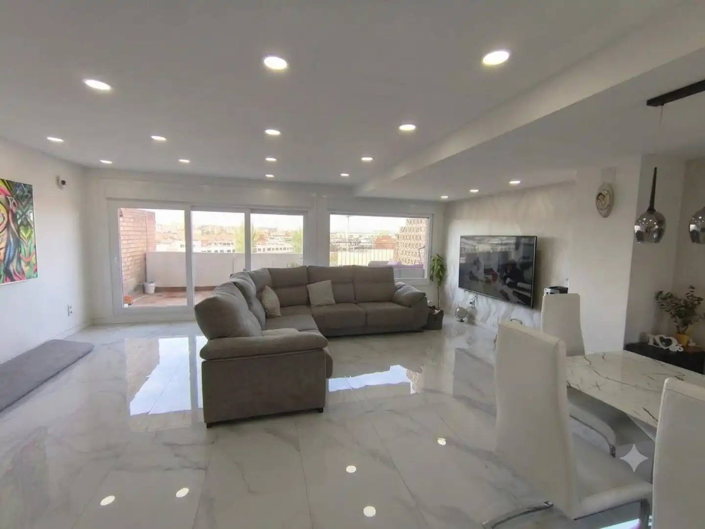 Living room of Attic for sale in Zaragoza  with Air Conditioner, Terrace and Balcony
