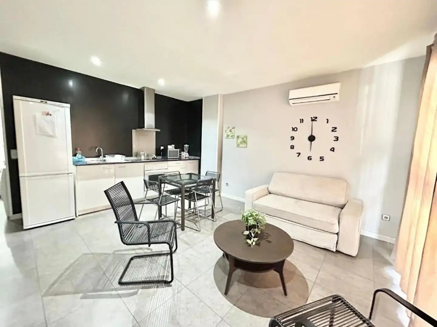 Wohnung zur Miete in N/A, imagen 2
