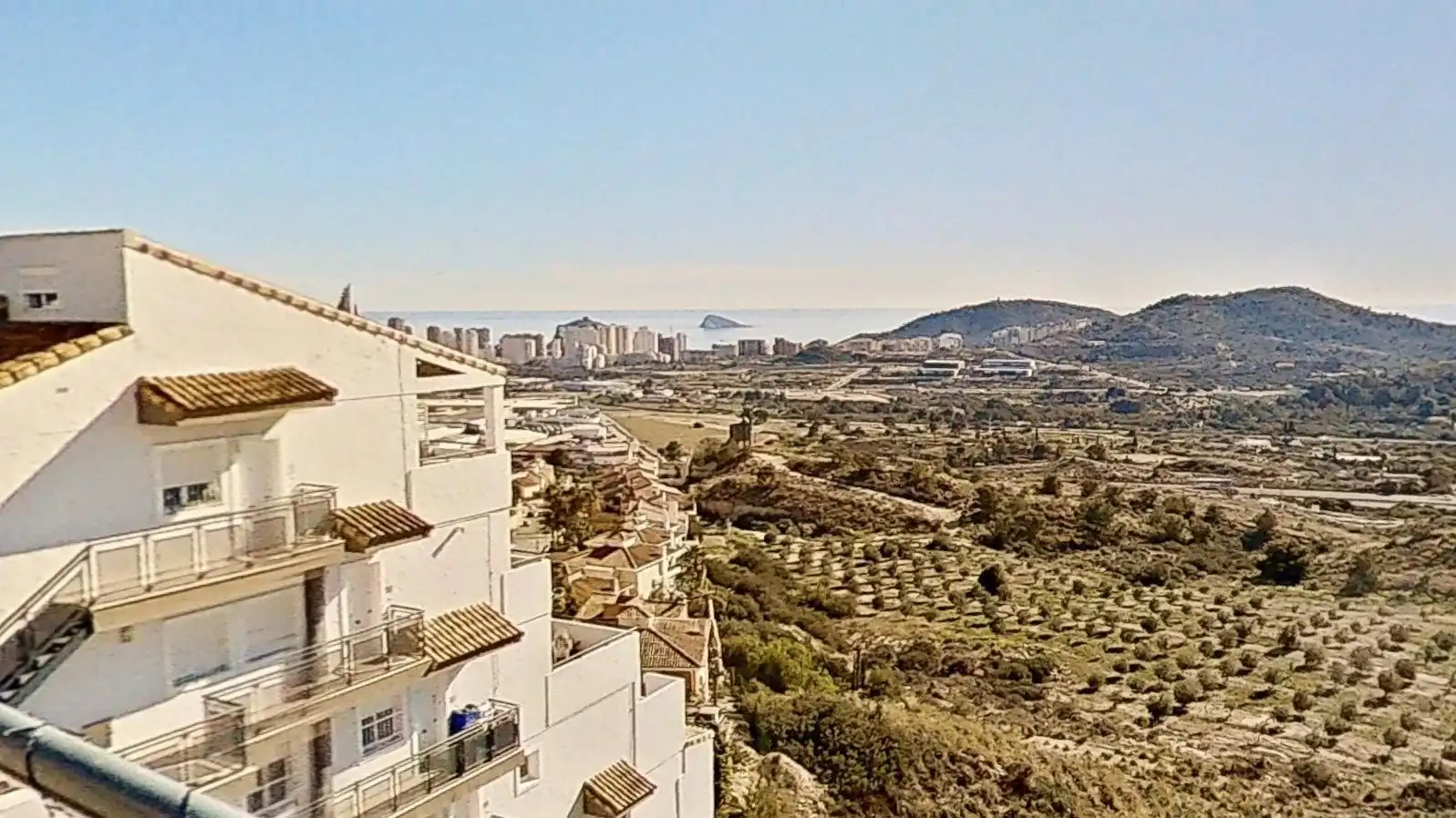 Vista exterior de Apartament en venda en Villajoyosa / La Vila Joiosa amb Aire condicionat, Calefacció i Terrassa
