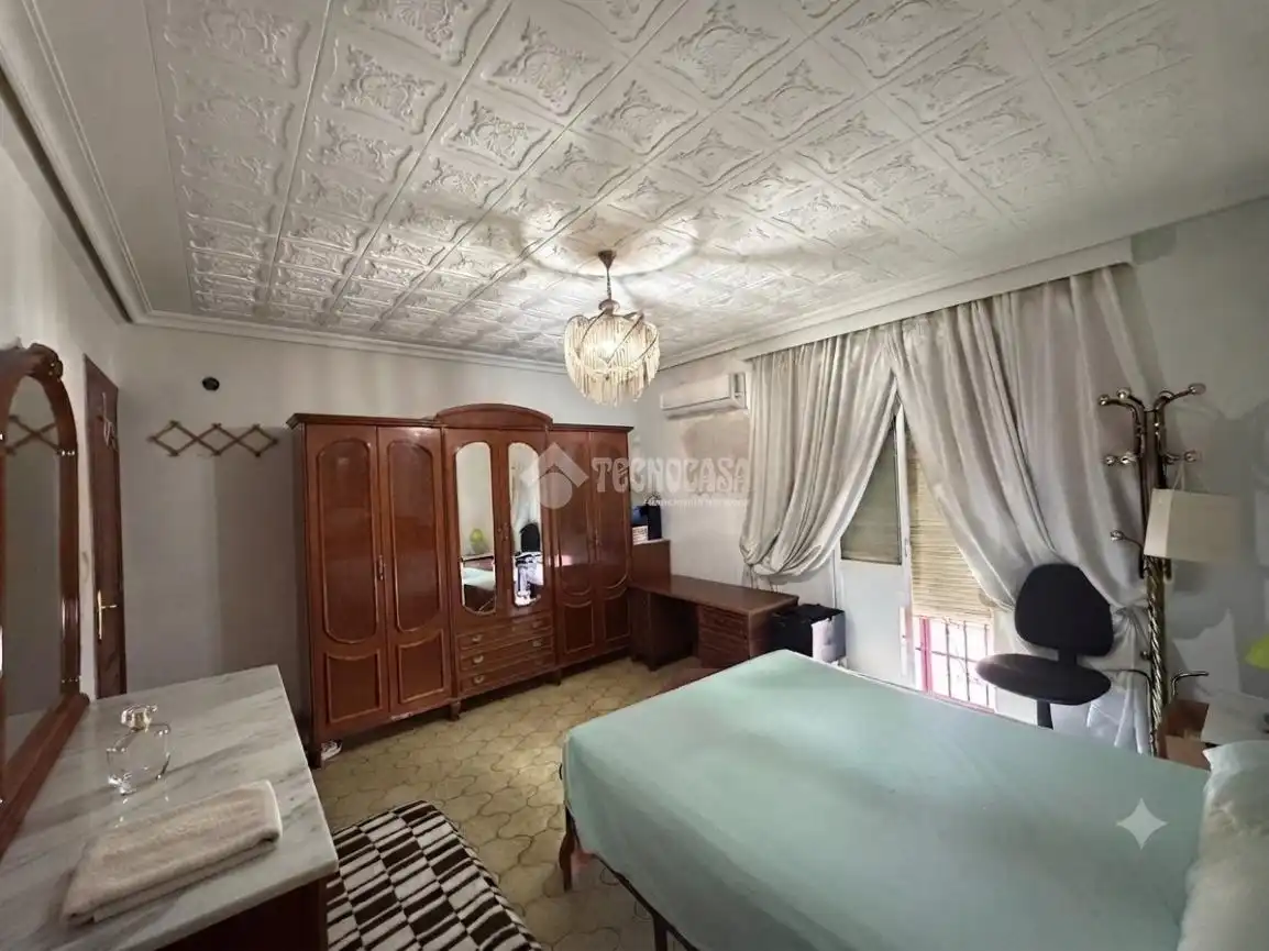 Bedroom of Attic for sale in Sevilla  with Air Conditioner and Balcony