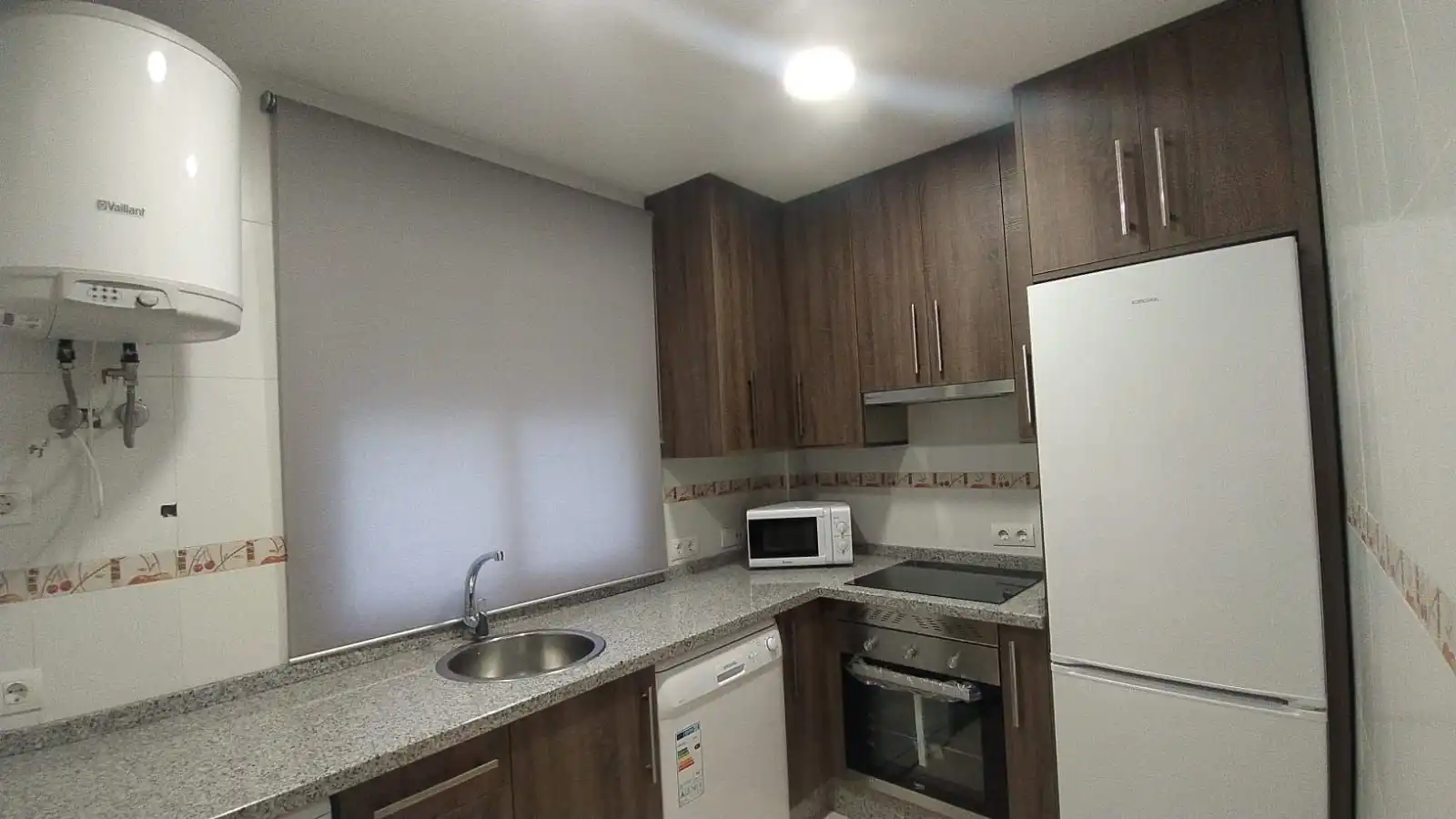 Cuina de Apartament de lloguer en Villanueva de la Serena amb Aire condicionat, Calefacció i Parquet