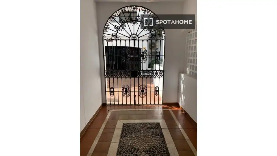 Habitación en Puerto Banús