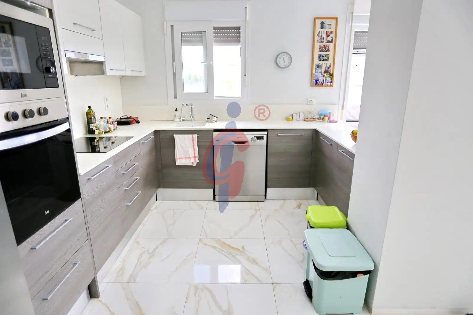 Cocina de Apartamento en venta en La Marina