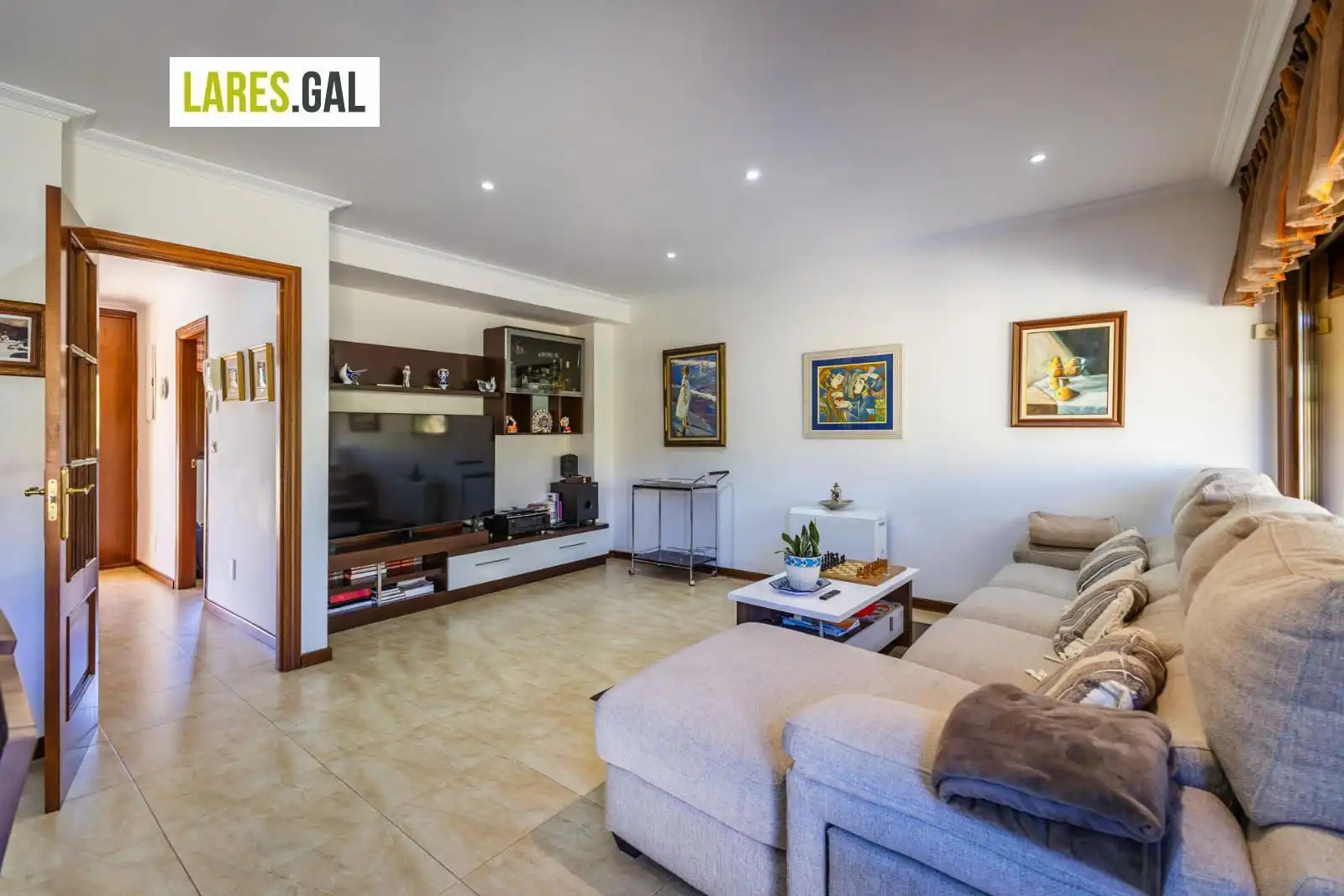 Wohnzimmer von Einfamilien-Reihenhaus zum Verkauf in Cangas  mit Heizung, Terrasse und Abstellraum