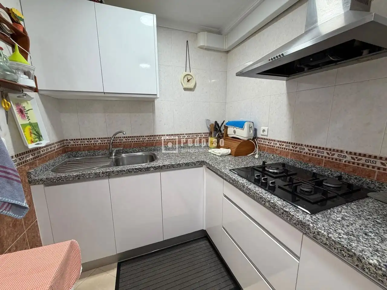 Cuina de Casa o xalet en venda en Málaga amb Terrassa