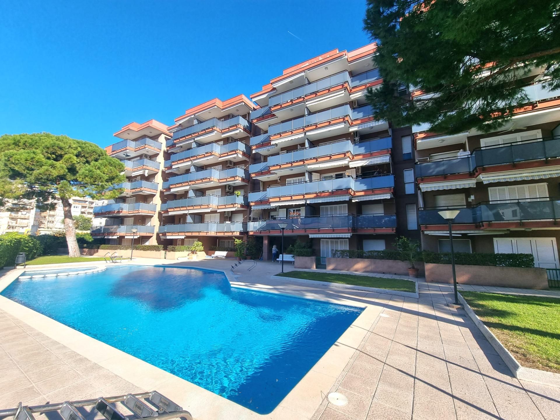 Swimming pool of Flat for sale in Torredembarra  with Private garden, Terrace and Storage room