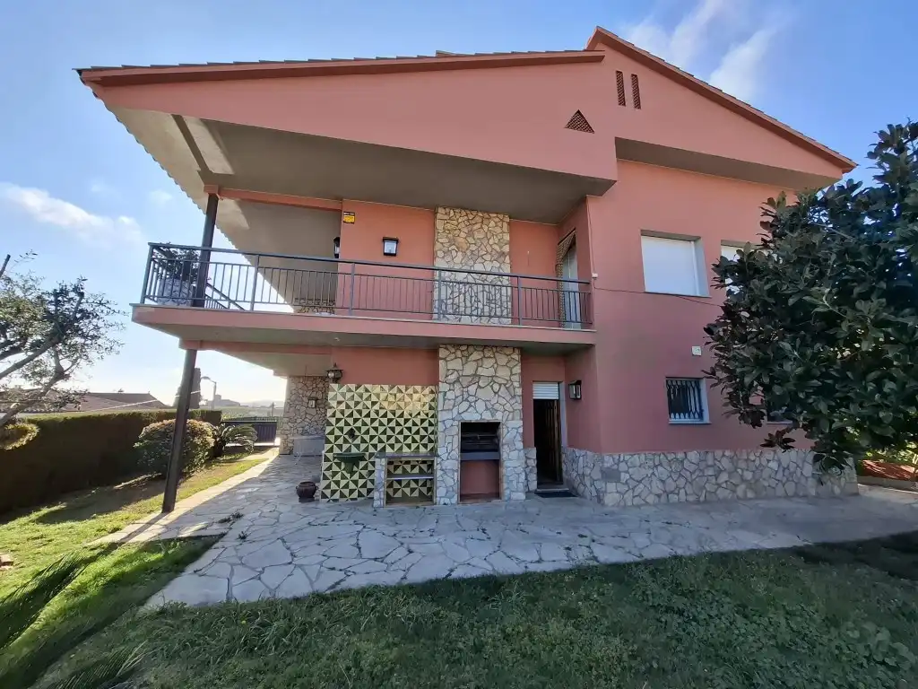 Exterior view of Houses for sale in Pineda de Mar