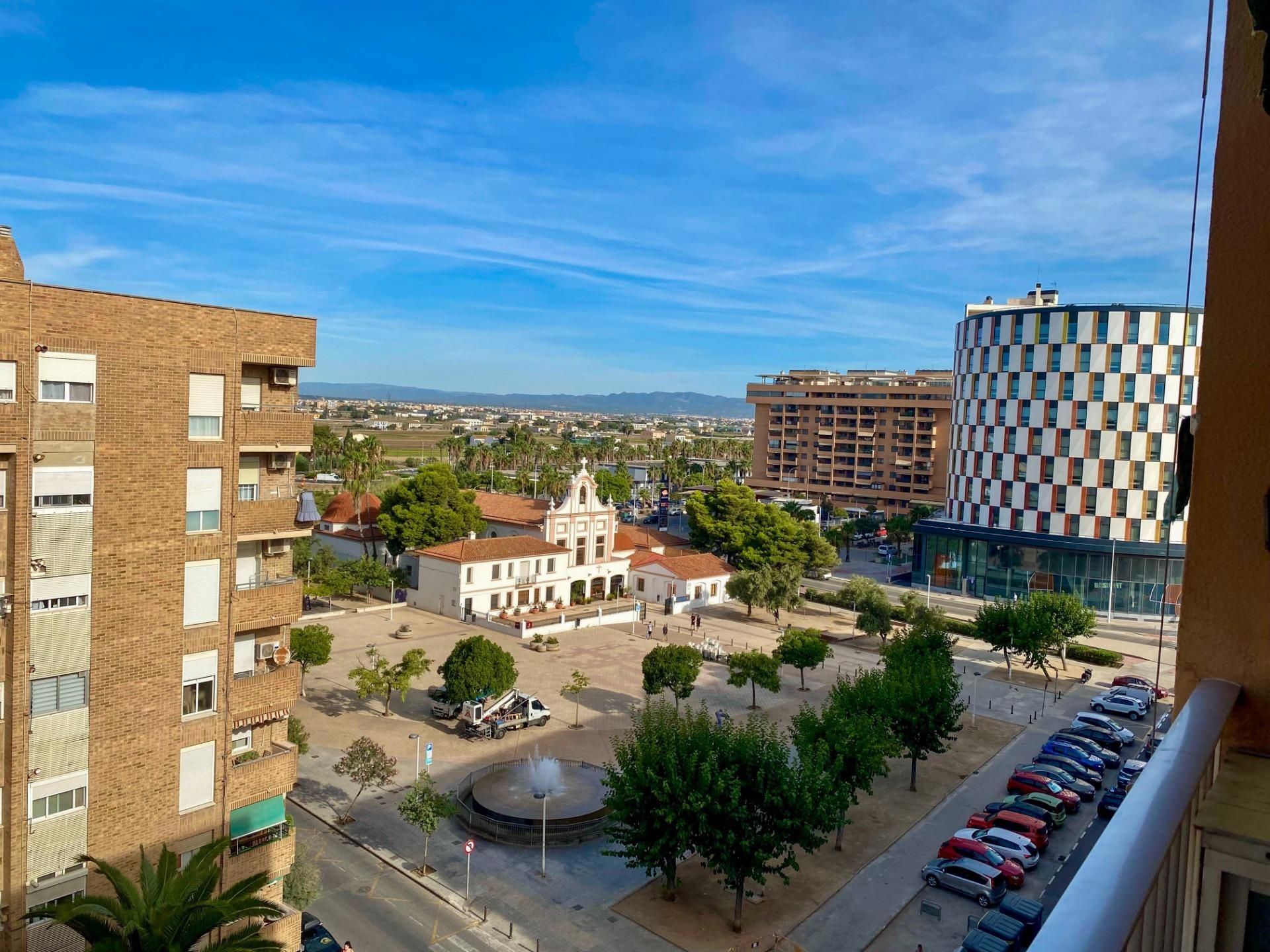 Exterior view of Flat to rent in  Valencia Capital  with Balcony