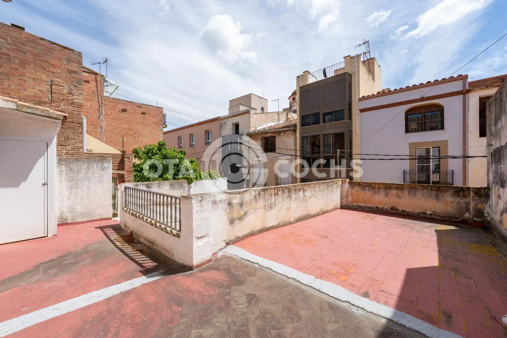 Casa adosada en venda a Carrer D' AVALL, Montbrió del Camp