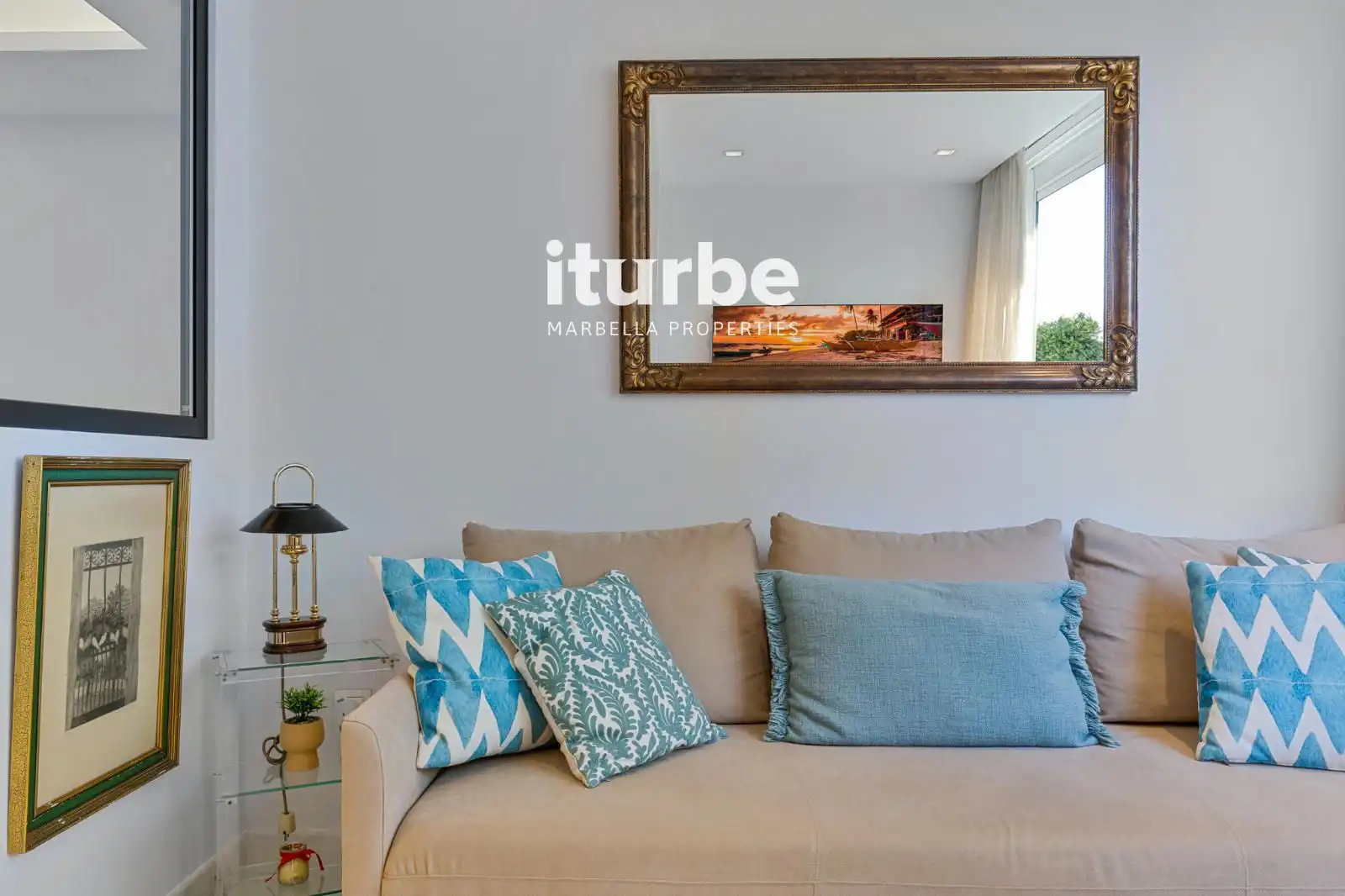Sala de estar de Piso en venta en Marbella con Aire acondicionado y Alarma