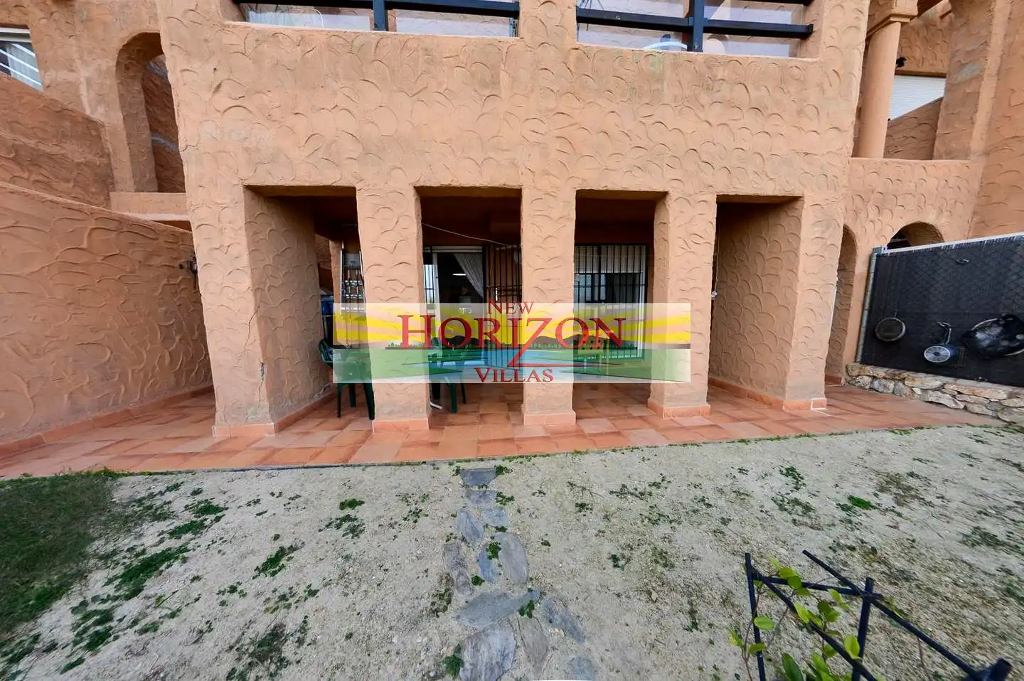Außenansicht von Wohnungen zum Verkauf in Mojácar mit Klimaanlage, Terrasse und Möbliert