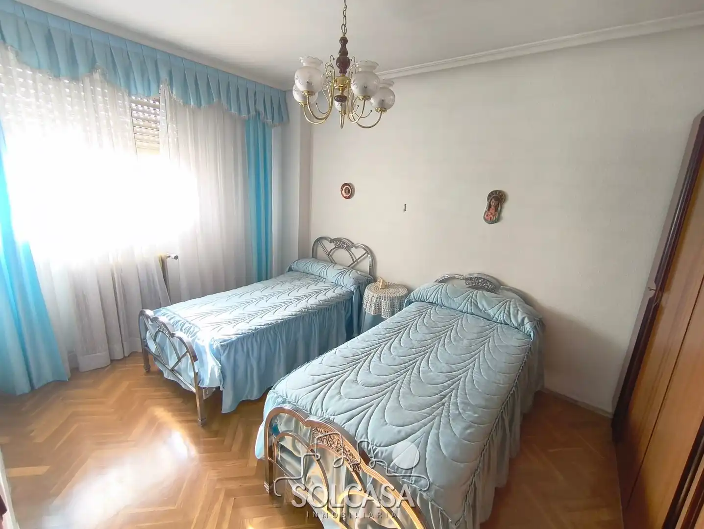 Bedroom of Flat for sale in Valladolid  with Heating, Parquet flooring and Balcony