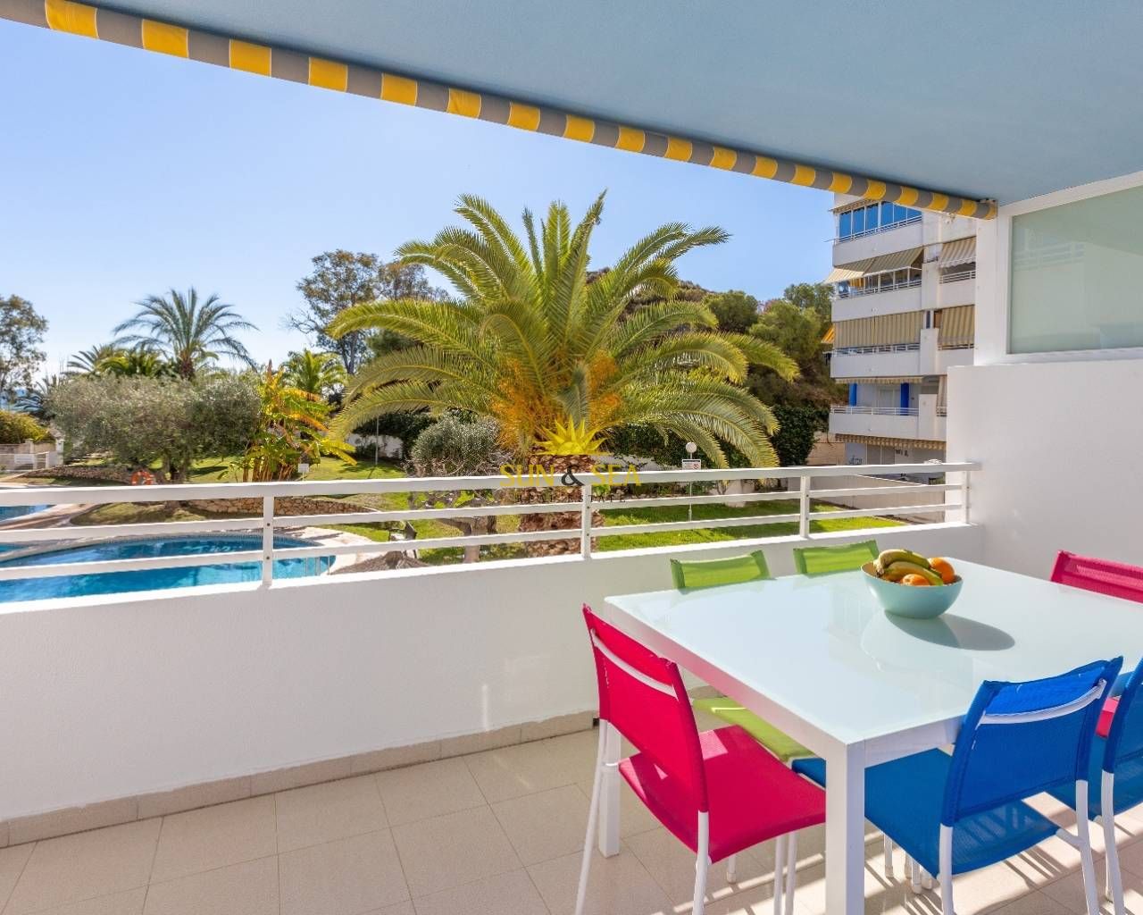 Terrassa de Apartament de lloguer en Villajoyosa / La Vila Joiosa amb Terrassa, Piscina i Moblat