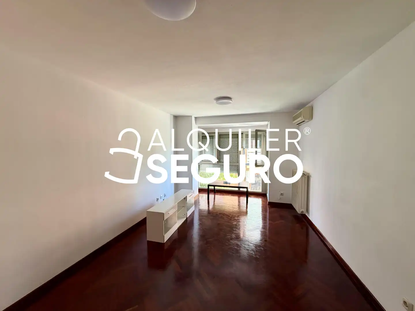 Sala d'estar de Pis de lloguer en Madrid amb Aire condicionat i Calefacció